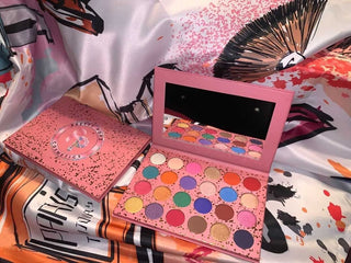 Sparkle Me Pink Palette with 24 colors