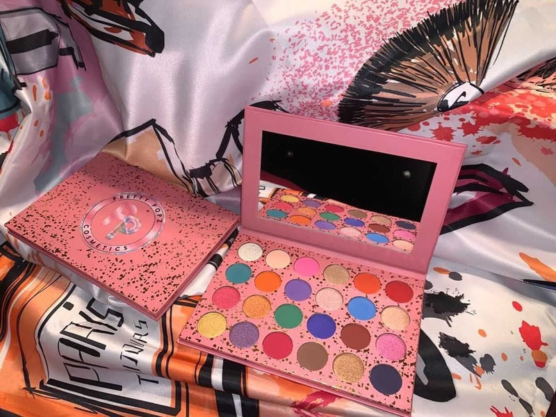 Sparkle Me Pink Palette with 24 colors